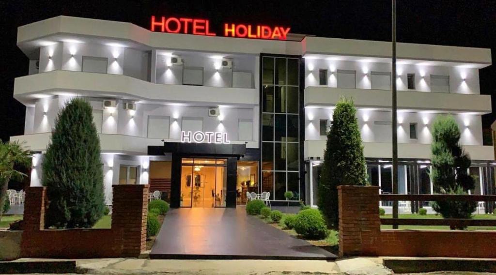 Koplik Hotel | Hotel Holiday