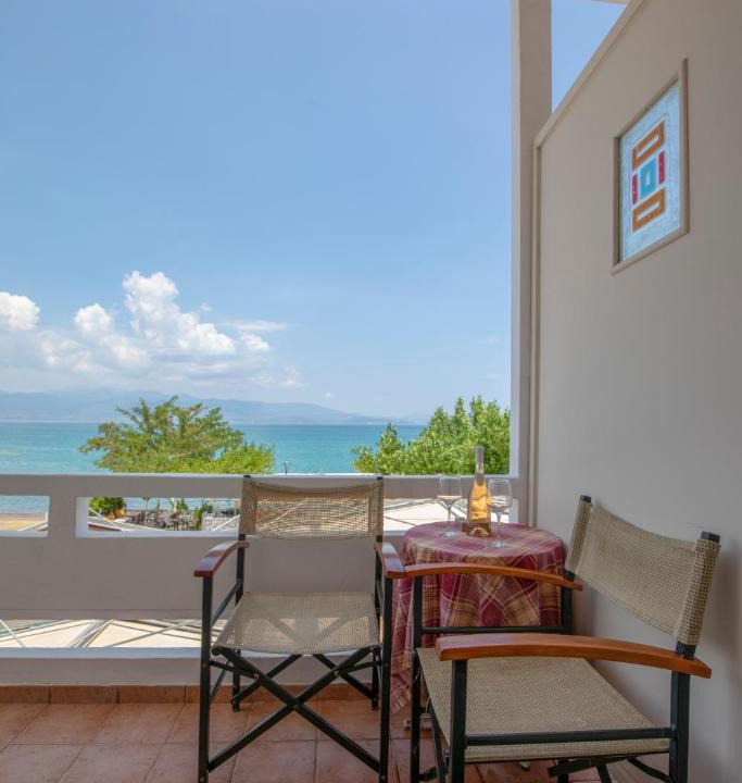 Kamena Vourla Hotel | Hotel Kypreos