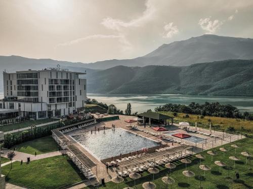 Zhur Hotel | Hotel Lakeside