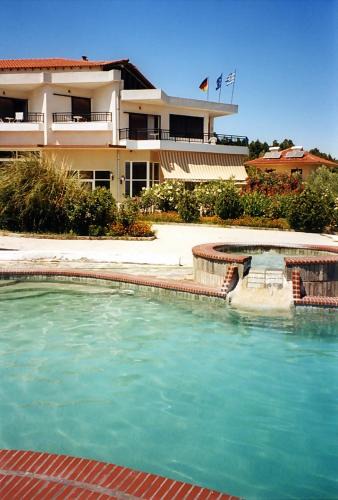 Kriopigi Hotel | Hotel Pashos