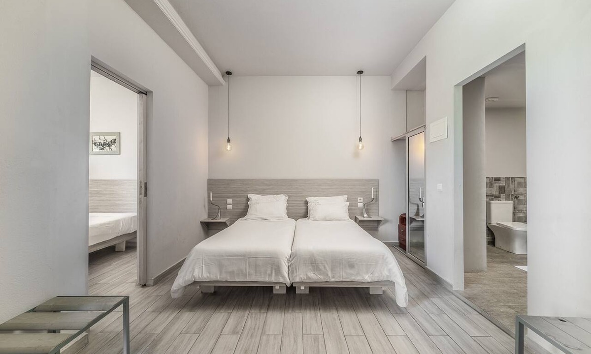 Lefkada Town Hotel | Ianos Hotel