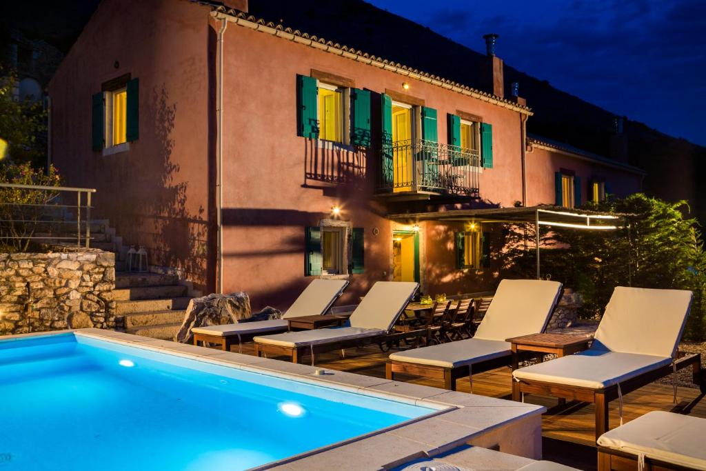 Agia Efimia Villa | Iconic Villas - Villa Rosa
