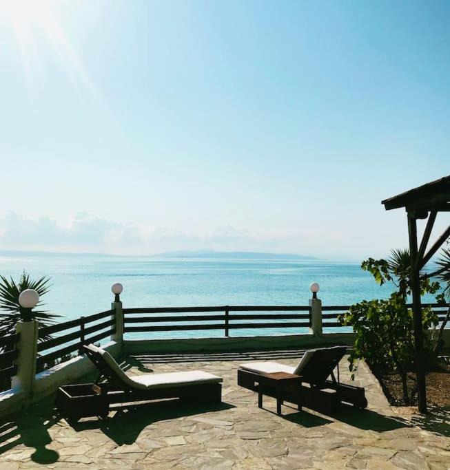 Volos House | ikia thalassini (beachfront house),Volos,Velanidia