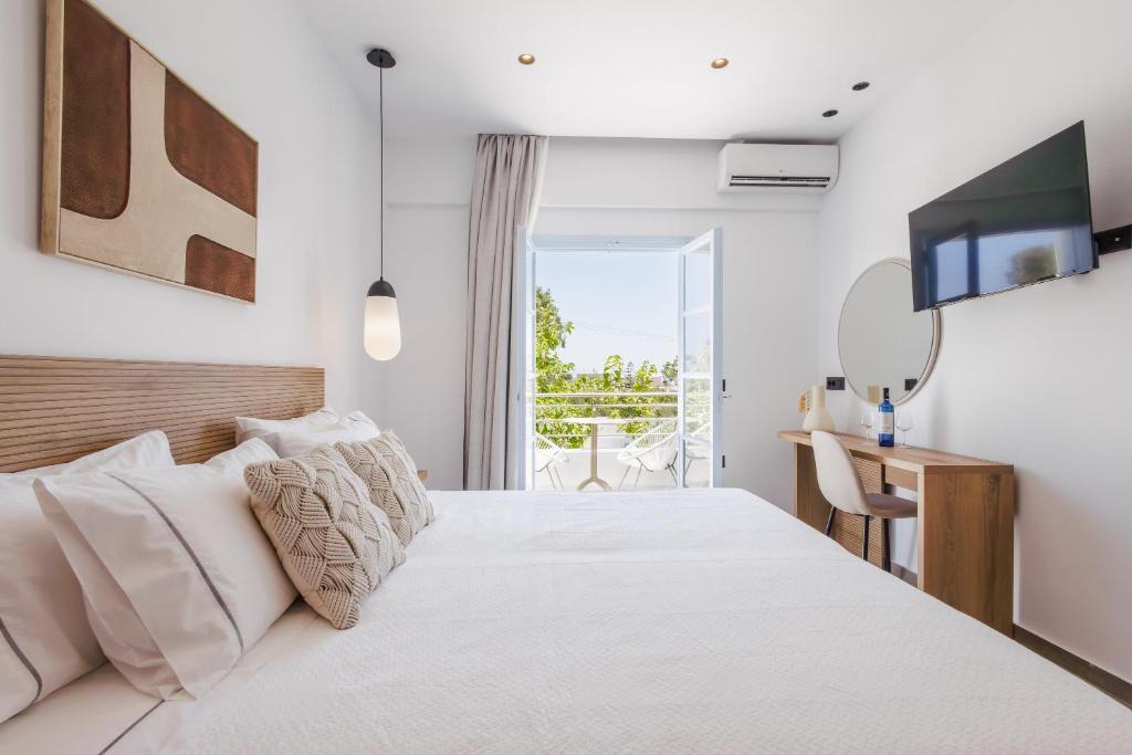 Kamari Hotel | Inoe Boutique Hotel