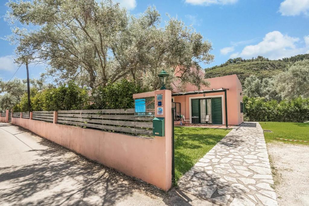Agios Ioannis Apartment | Ionian Breeze Studios