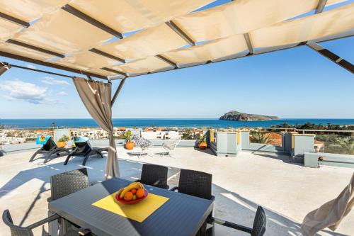 Platanias Town House | kallia's lux apt with sea view & cool jacuzzi