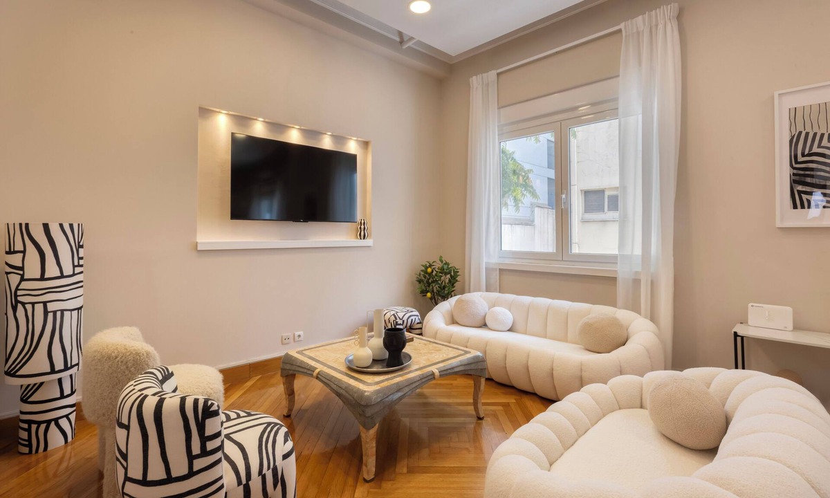 Makrigianni House | Kallirois Av. House for 7ppl, 300m from Acropolis Metro & Plaka area