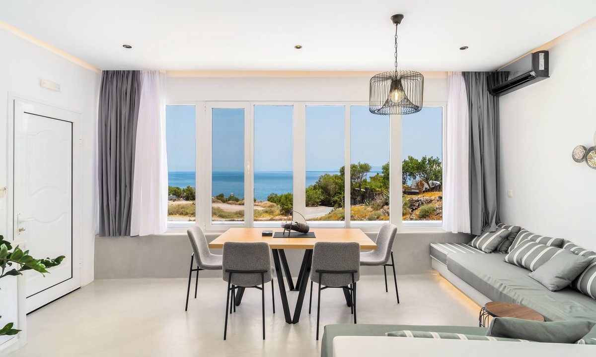 Kamari Villa | Kamara Sea View Villa & Jacuzzi