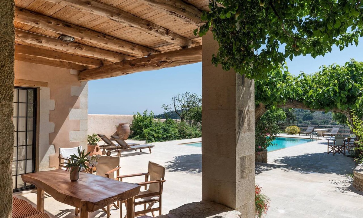 Maheri House | Kamares Private Pool stone Villa