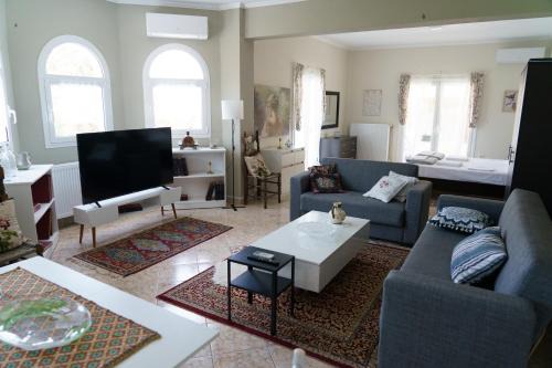 Fanari Apartment | Kanalaki Peaceful Haven - Your Cozy Retreat