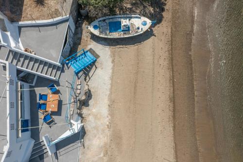 Milos Apartment | Kanava seafront apartment I
