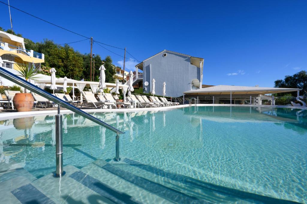 Notos Apartment | Kerkyra Island Hotel