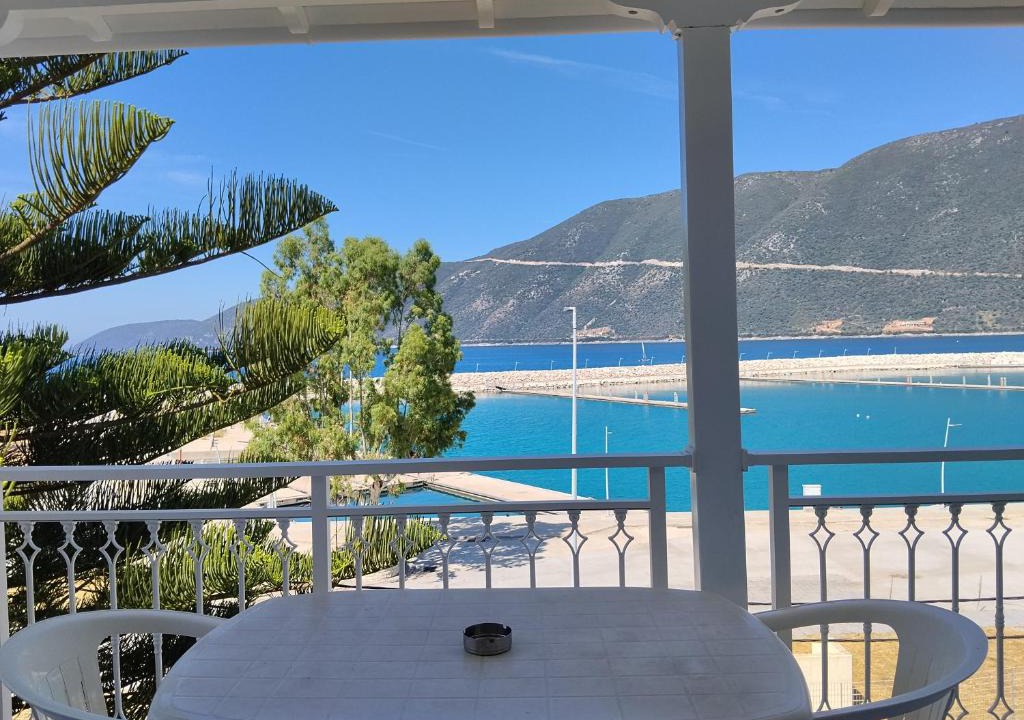 Vassiliki Apartment | Kostas Studios II