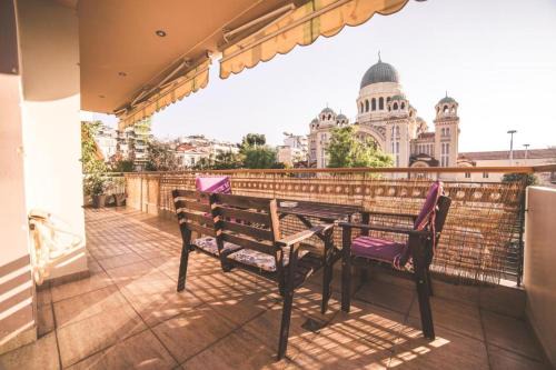 Patras Apartment | Lazarus 2BD Apartment in the Center