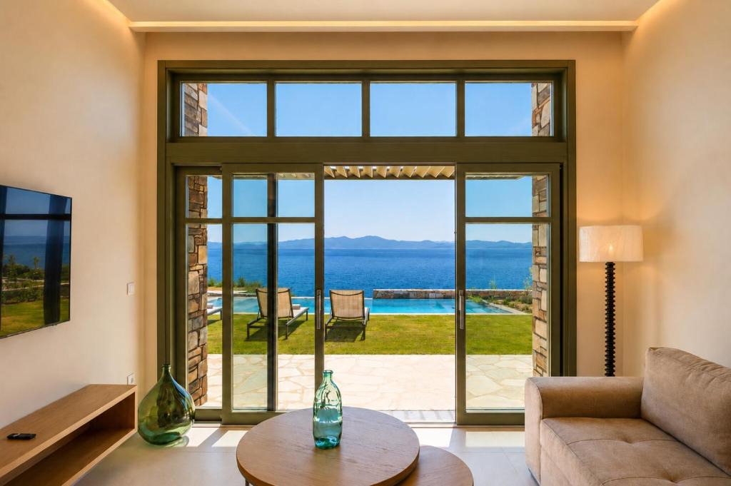 Kato Gatzea Hotel | LEOLIA Nautical Resort Kala Nera - Handwritten Collection