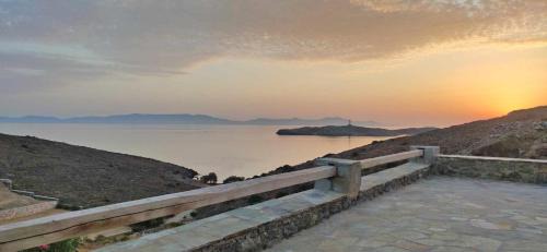Azolimnos Villa | Lighthouse View Maisonette