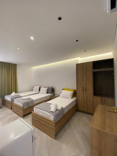 Delvine Hotel | Lori Gardenia Hotel