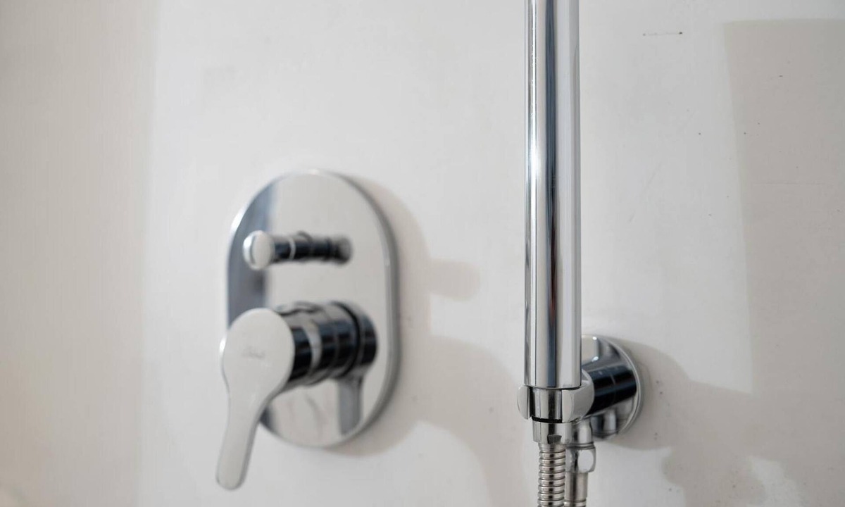 Fira Hotel | Lumera Suites Firostefani – Jacuzzi & Sea Views