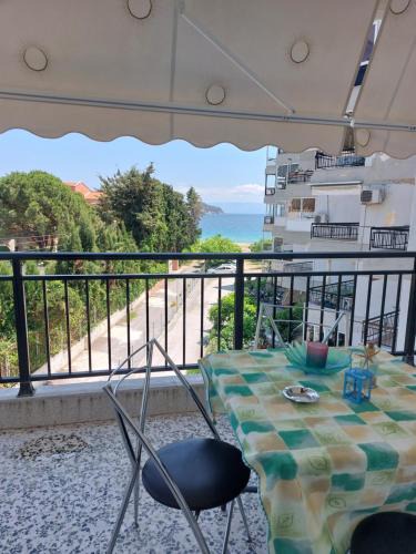 Nea Iraklitsa Apartment | Luminosa Seaview Apartment