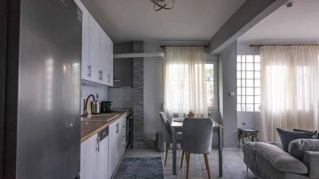 Thessaloniki Apartment | Luna Residence