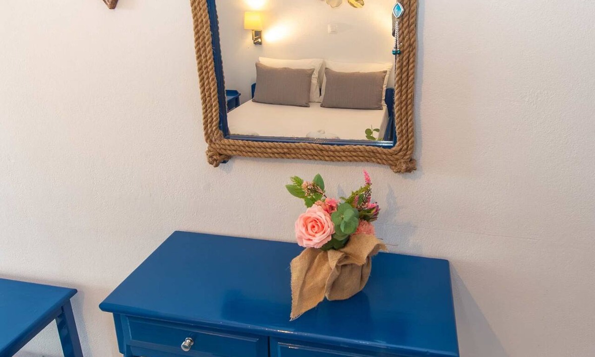 Perissa Hotel | Lunar Santorini Hotel