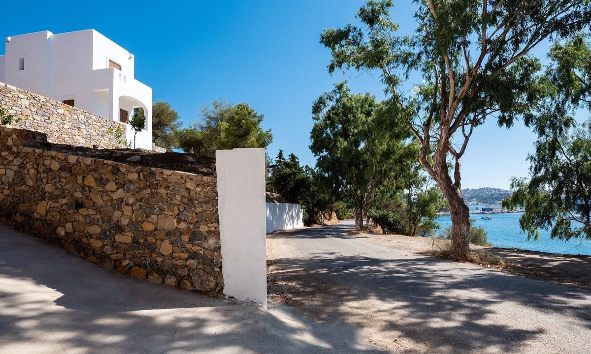 Leros House | Luxuriöse, abgelegene Villa mit fantastischer Au by Interhome