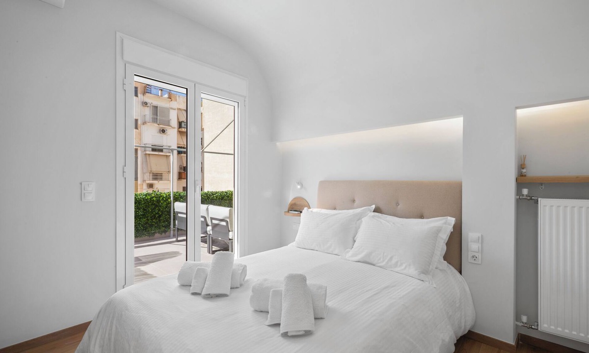 Piraeus Apartment | Luxury 2BR Apartment near the marina, Heart of Piraeus