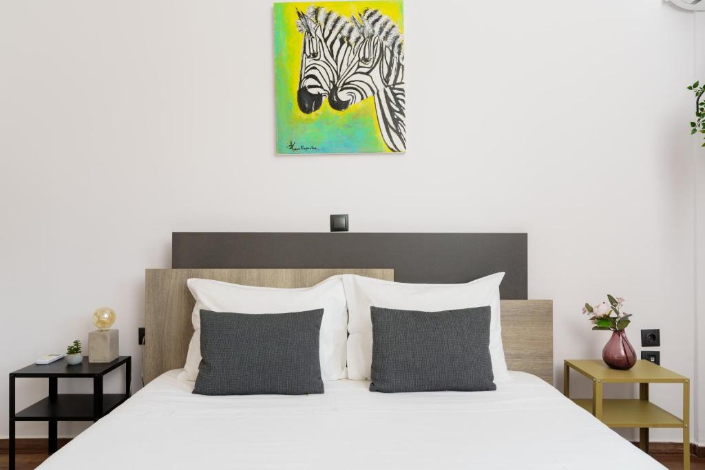 Glyfada Apartment | Luxury apartment in Glyfada(near metro station)C82