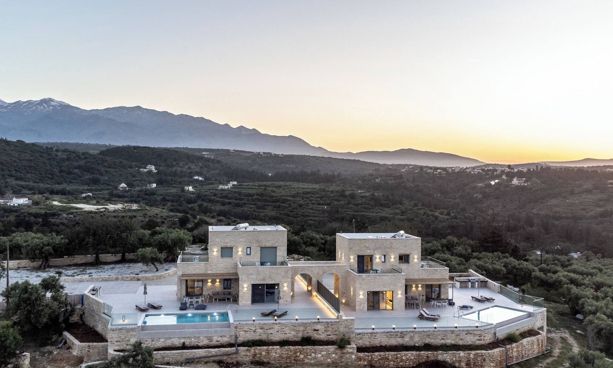 Gavalochori Villa | Luxury carob stone villa near Almyrida beach with private pool!