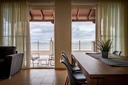 Marathon House | Marathon Coastal House