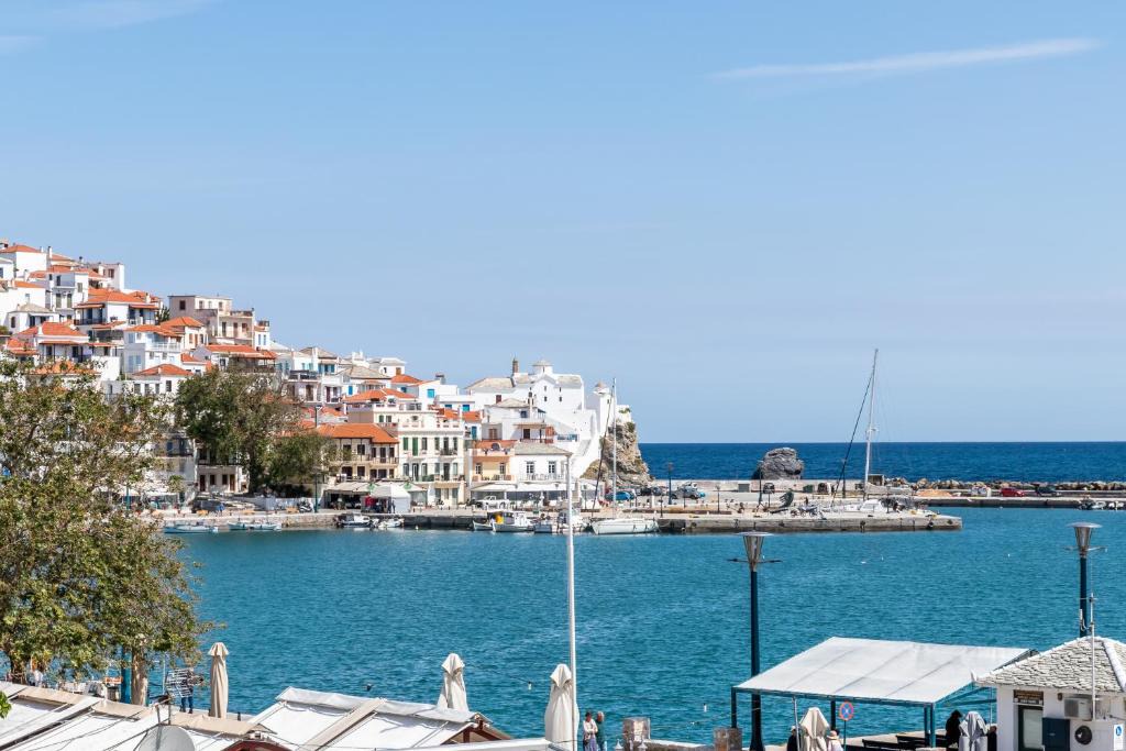 Skopelos Town House | Marialena Rooms