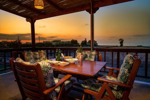 Kato Gouves House | Mayia Sunset sea front house Gouves Heraklion