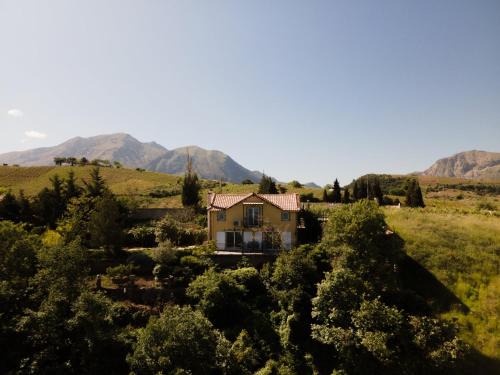 Aigialeia House | MEMORIES