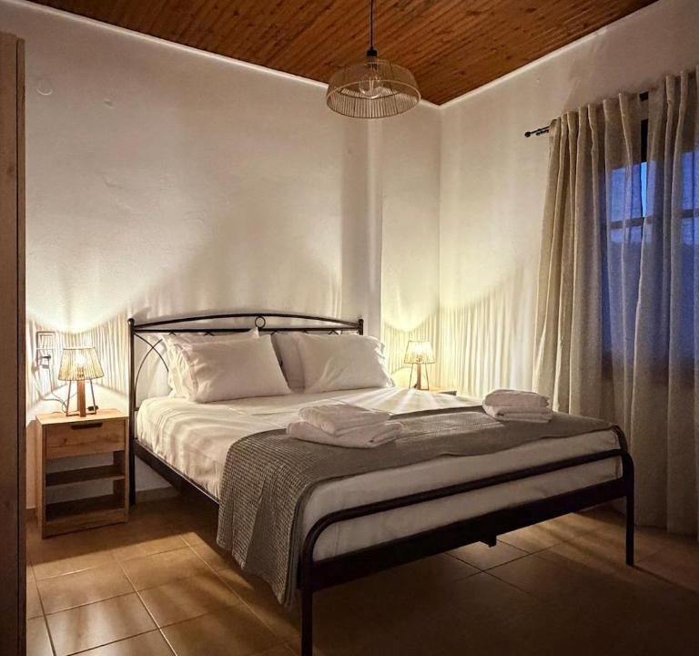Pella Region Apartment | Mitzelitsa Guesthouse Cozy Apartment 2-4 Guests