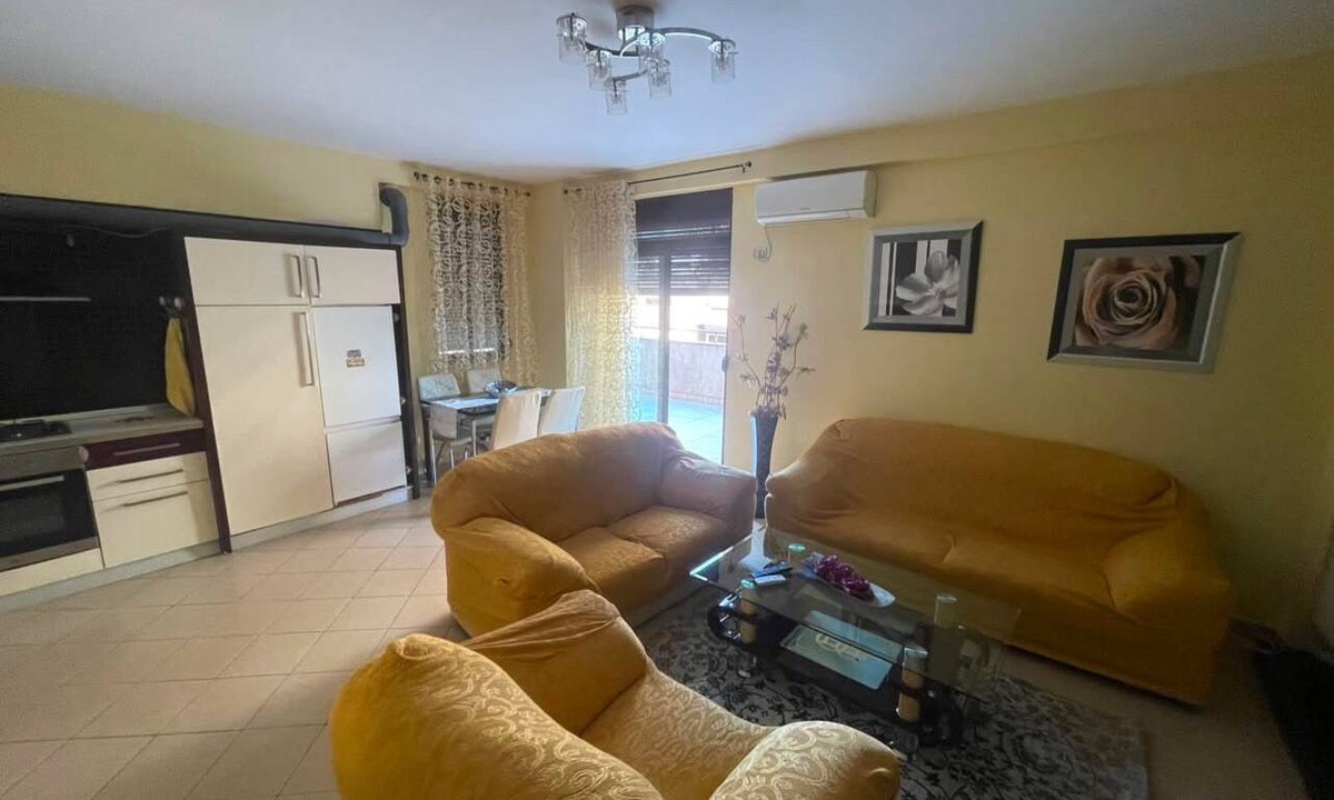 Shkoder Apartment | Modern apartment