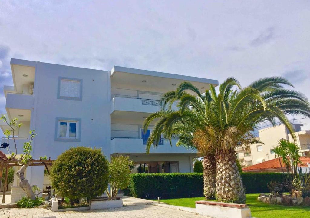 Keratea Apartment | Modern apartment near Athens&Coast