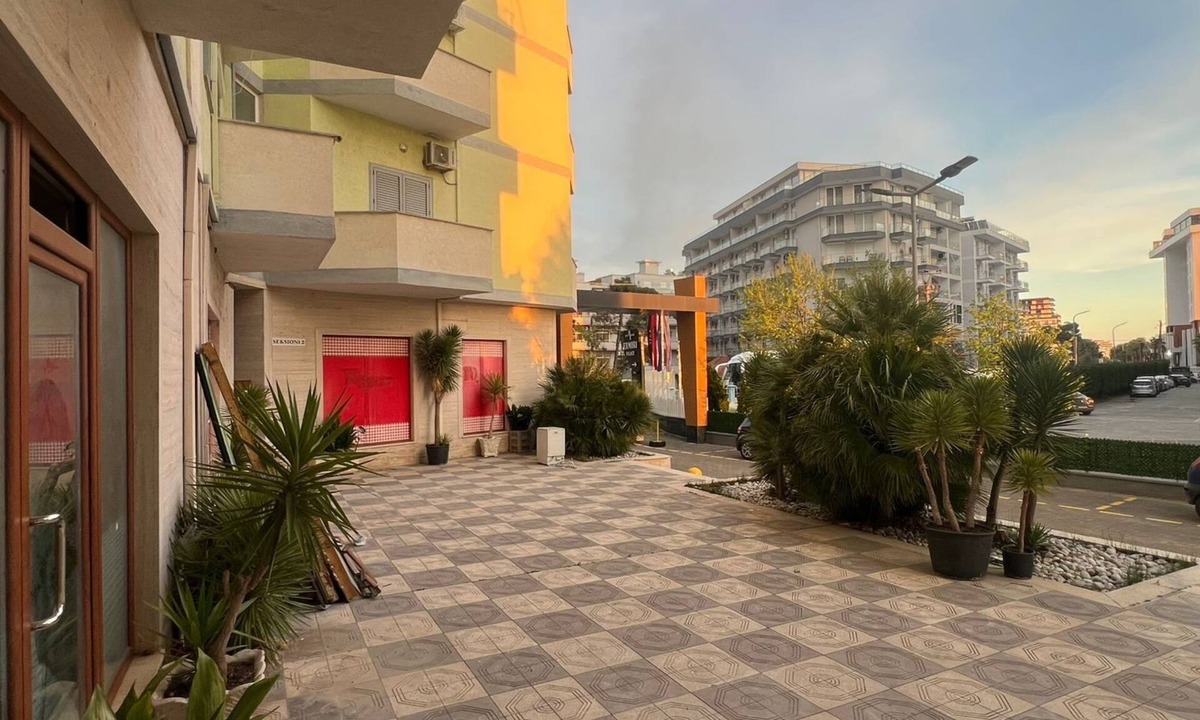 Shengjin Apartment | Modern Beach Apartment in Shengjin Walk to the Beach