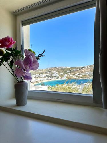 Ornos House | Modern Cycladic Sea View House