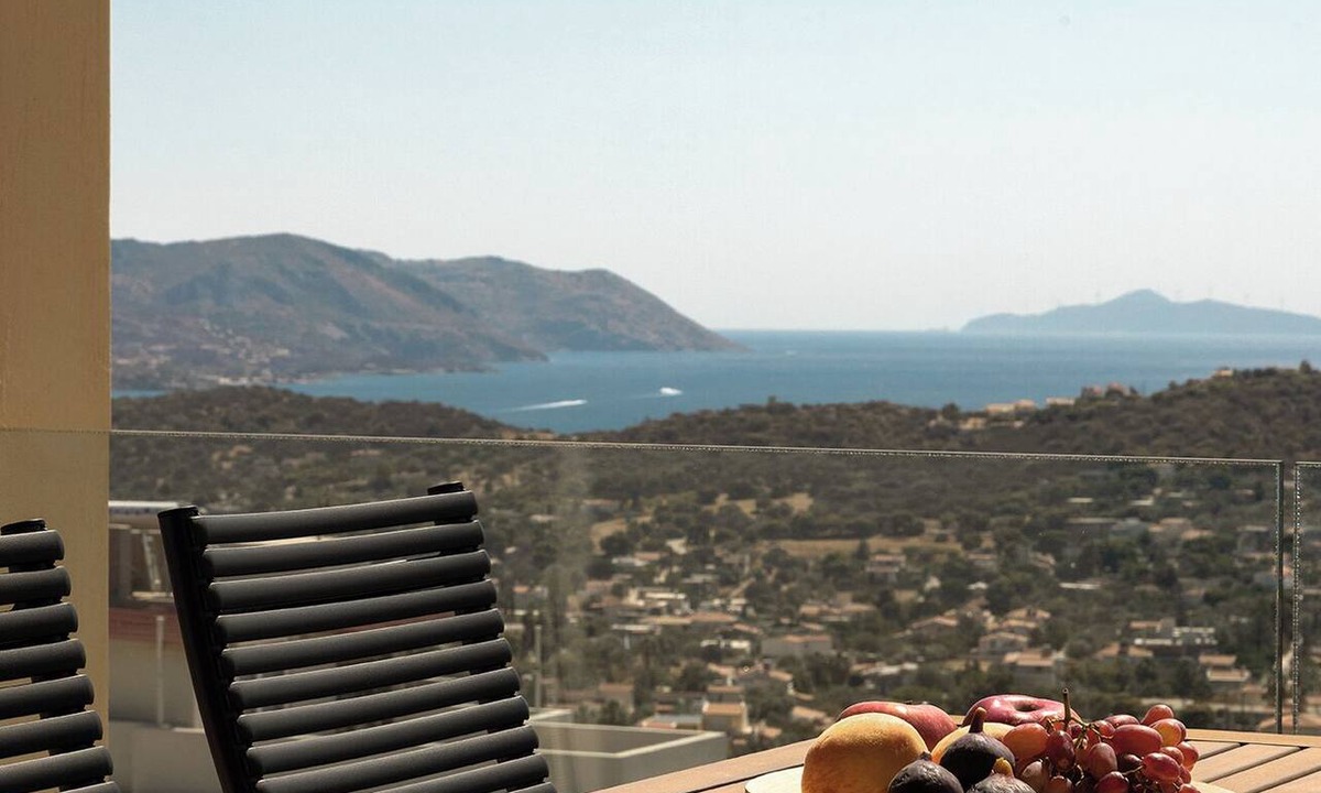 Anavyssos Apartment | Modern Sea View Apartment with Balcony on the Athenian Riviera