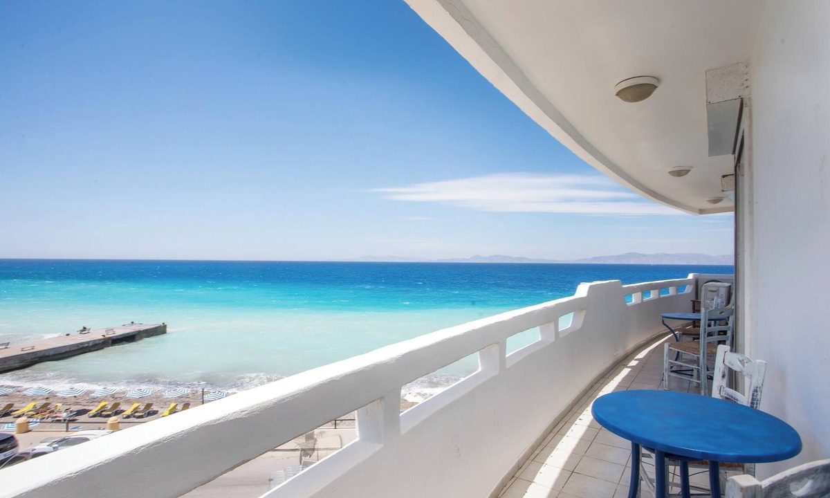 Rhodes Apartment | Molos Seaside Apartment in Rhodes Town