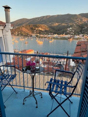 Poros Apartment | Mona