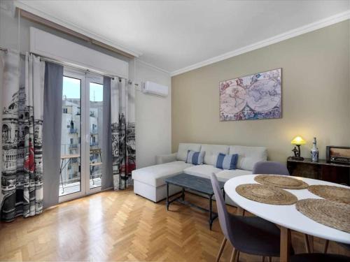 Mousio Apartment | Museum View 1 Bd Apartment