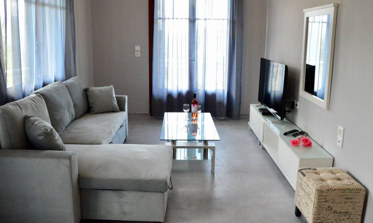 Kalamitsi Apartment | New modern apartment (Sea Breeze) with private pool for up to 5 persons.
