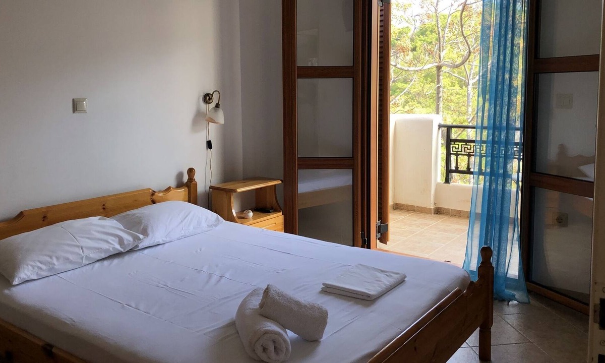 Gialiskari Apartment | Nikos Studio 1 - Studio Apartment, Sleeps 3