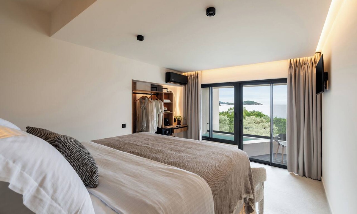 Skiathos Town Hotel | Nimfi Suites