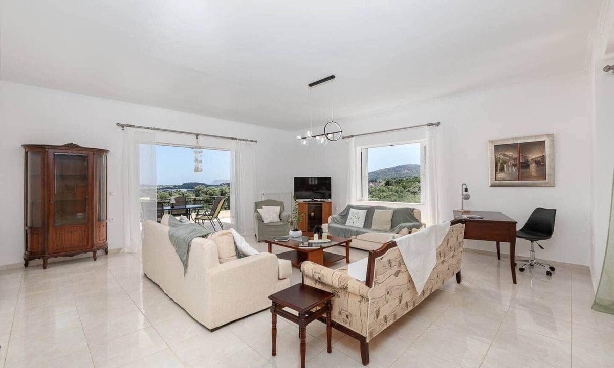 Varipetron Apartment | Olive Ηouse, Quiet, Cozy, mountain view, family