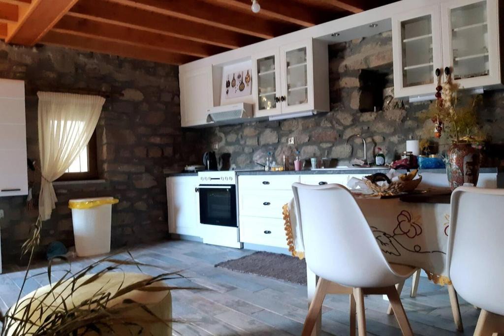 Lemnos Villa | Old House villa moudros kaminia lemnos Holidays