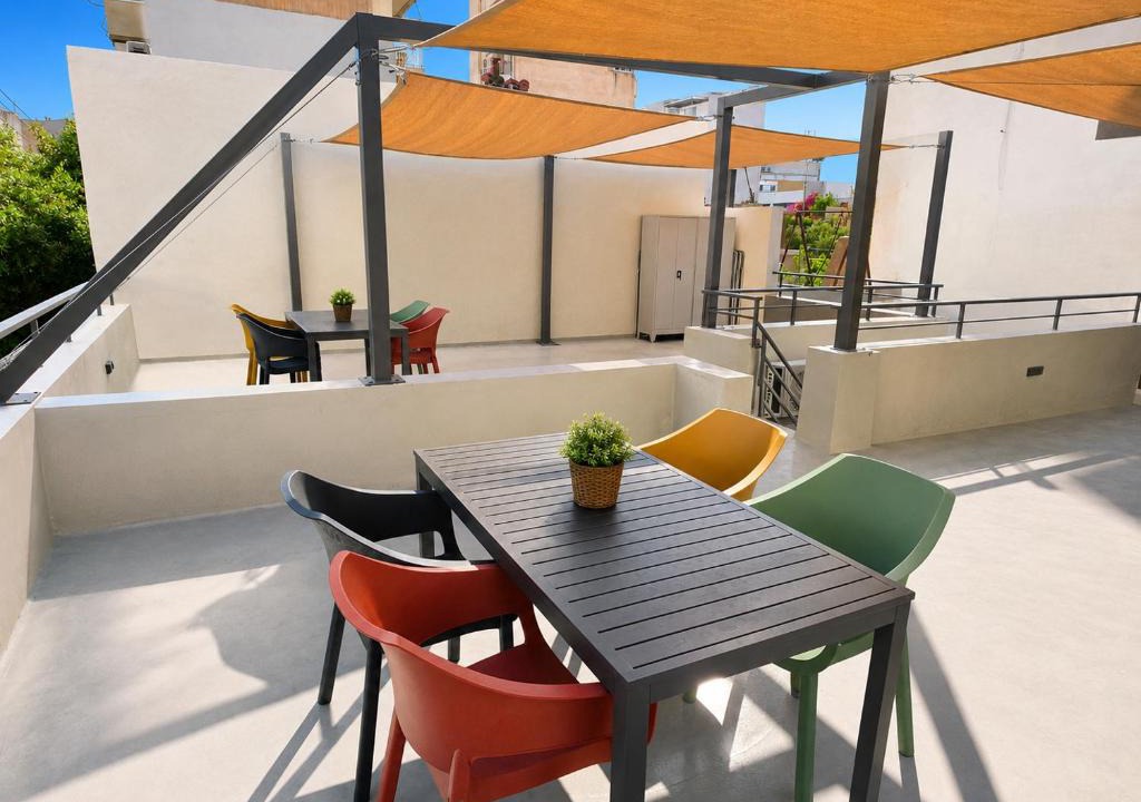 Petralona Apartment | Omian Sapphire Residence Group Stay & Rooftop