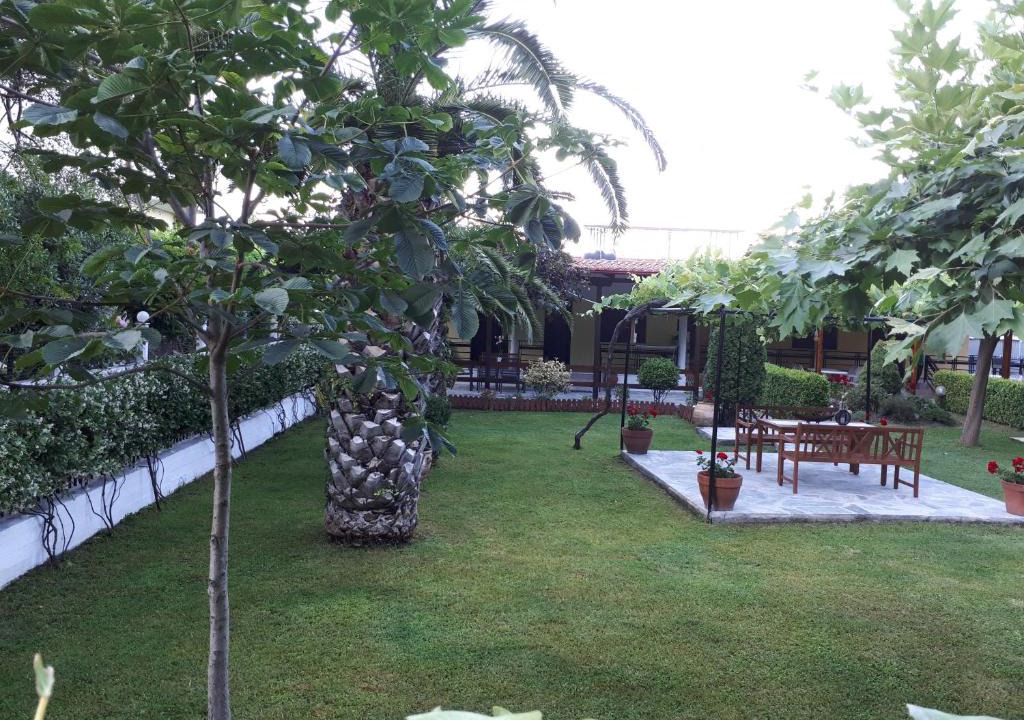 Paralia Pantaleimonos House | Palm House