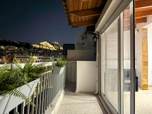Athens City Centre Apartment | Panathenea Rooftop Apartment with Stunning View of Lycabettus